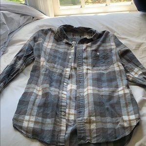 Plaid causal button up shirt